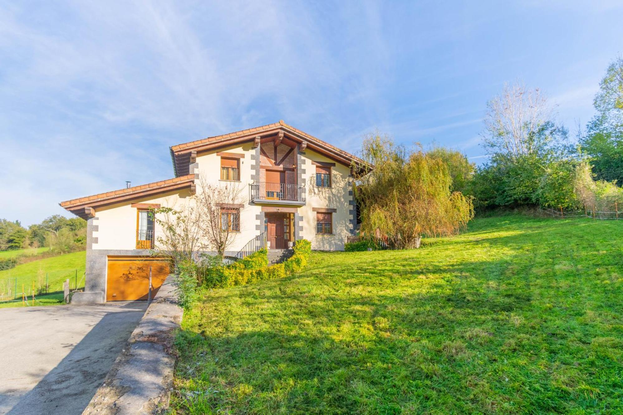 Casa Toki Eder, Espaciosa Casa Rural Para Familias Y Amigos Con Vistas Al Valle Uztegui Exterior photo