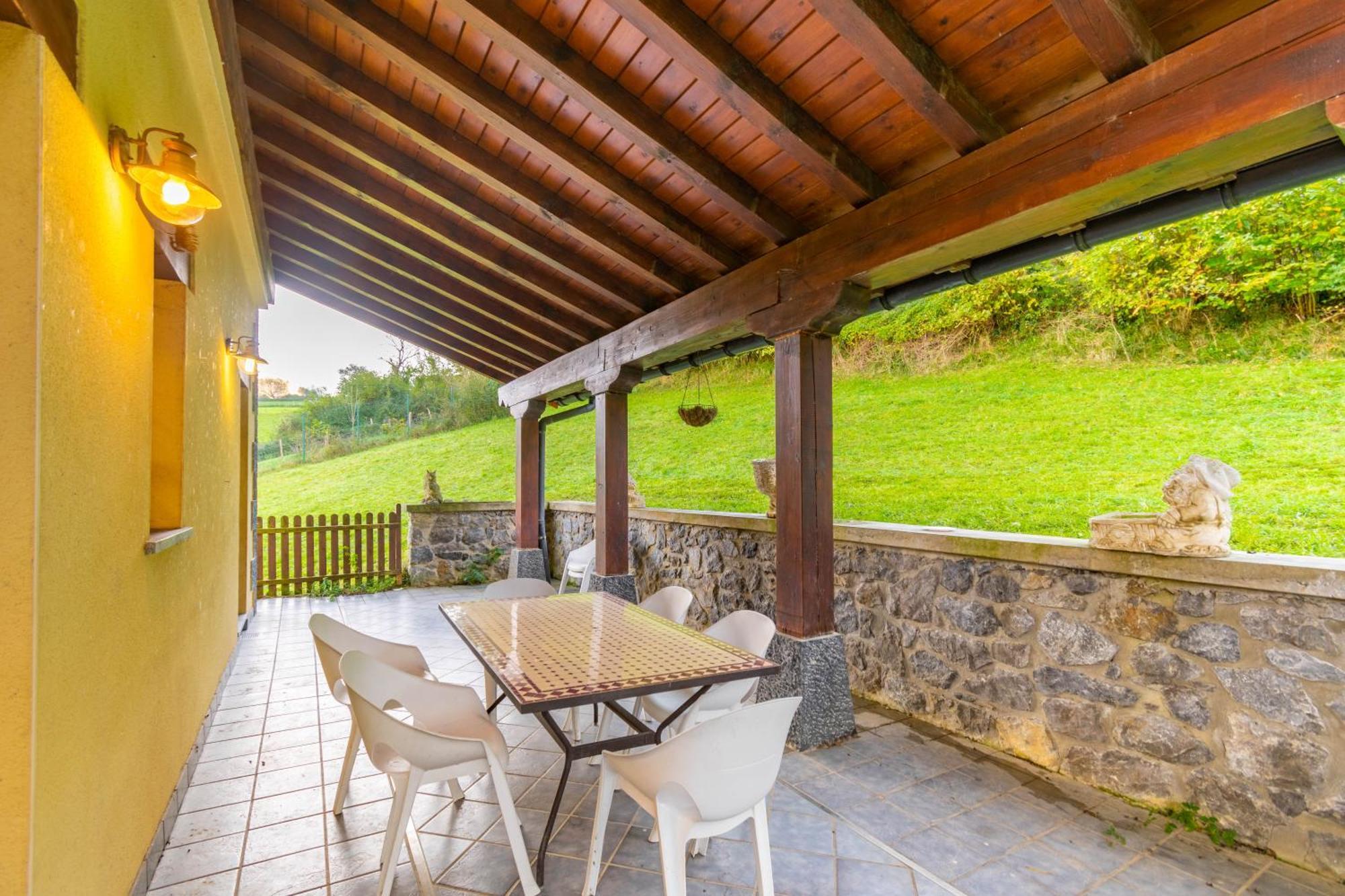 Casa Toki Eder, Espaciosa Casa Rural Para Familias Y Amigos Con Vistas Al Valle Uztegui Exterior photo